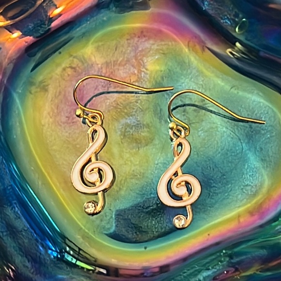 🎵Musical Note Earrings - Picture 2 of 3
